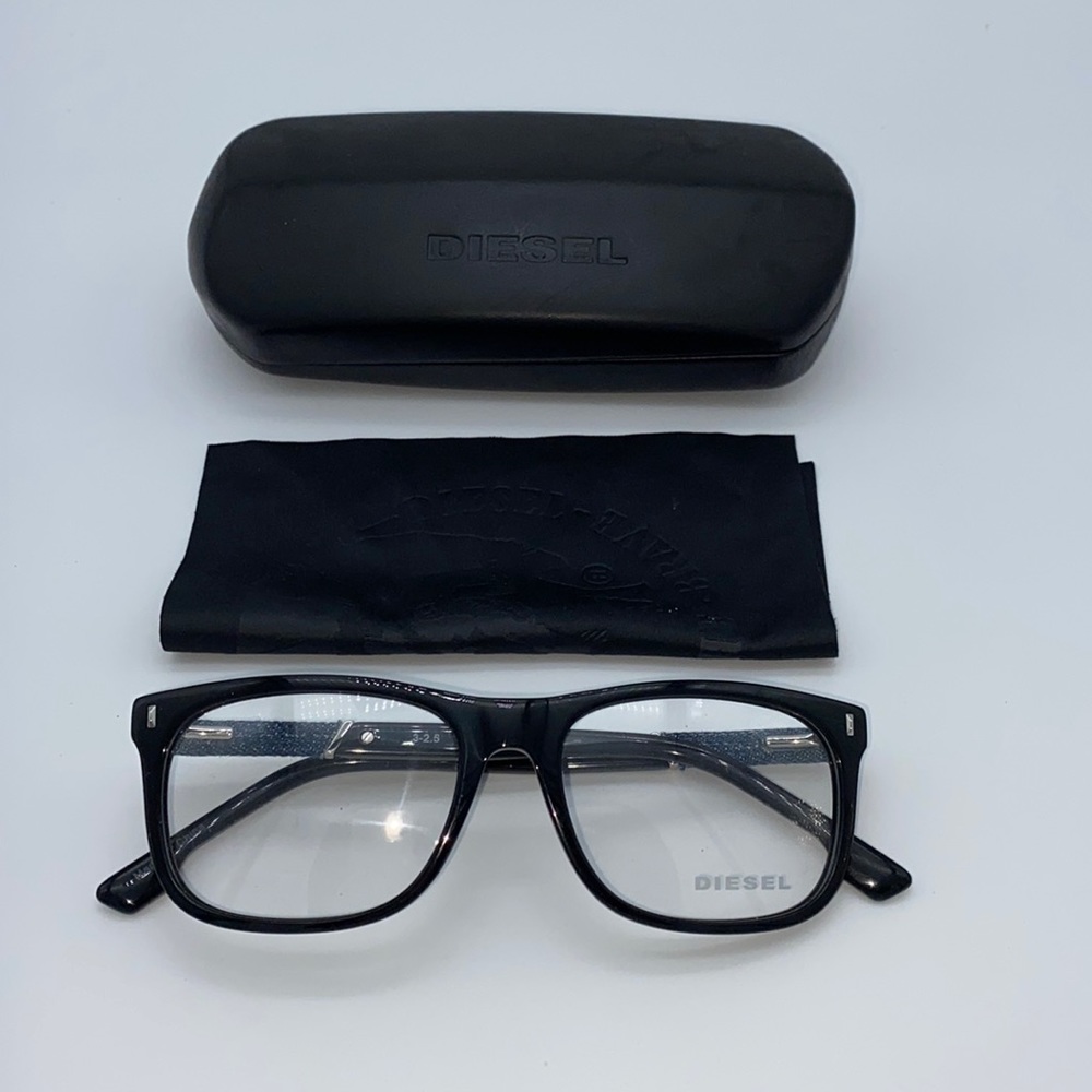 Diesel 5157 Black w/Distressed Denim Accent on Temples Unisex Frame